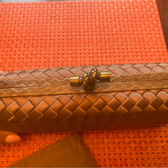 New Womens Bottega Veneta Clutch Bag - Picture 4 of 8